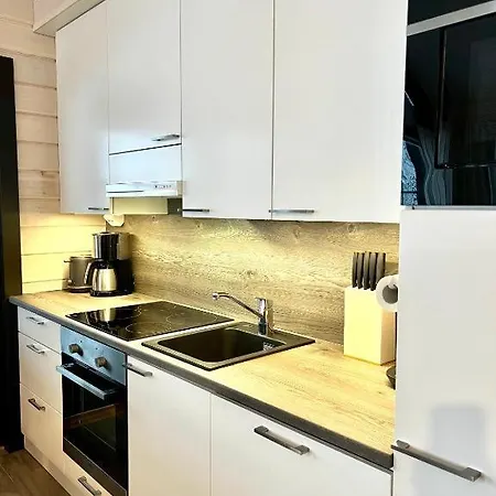 Nuotinvieri 1 By Aavalevi